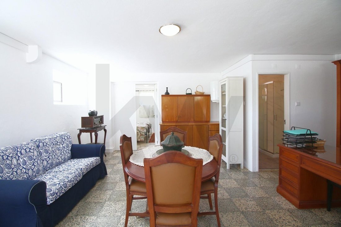 Townhouse in Alenquer (Santo Estevao e Triana), Lisbon, Portugal 3 - 18187282