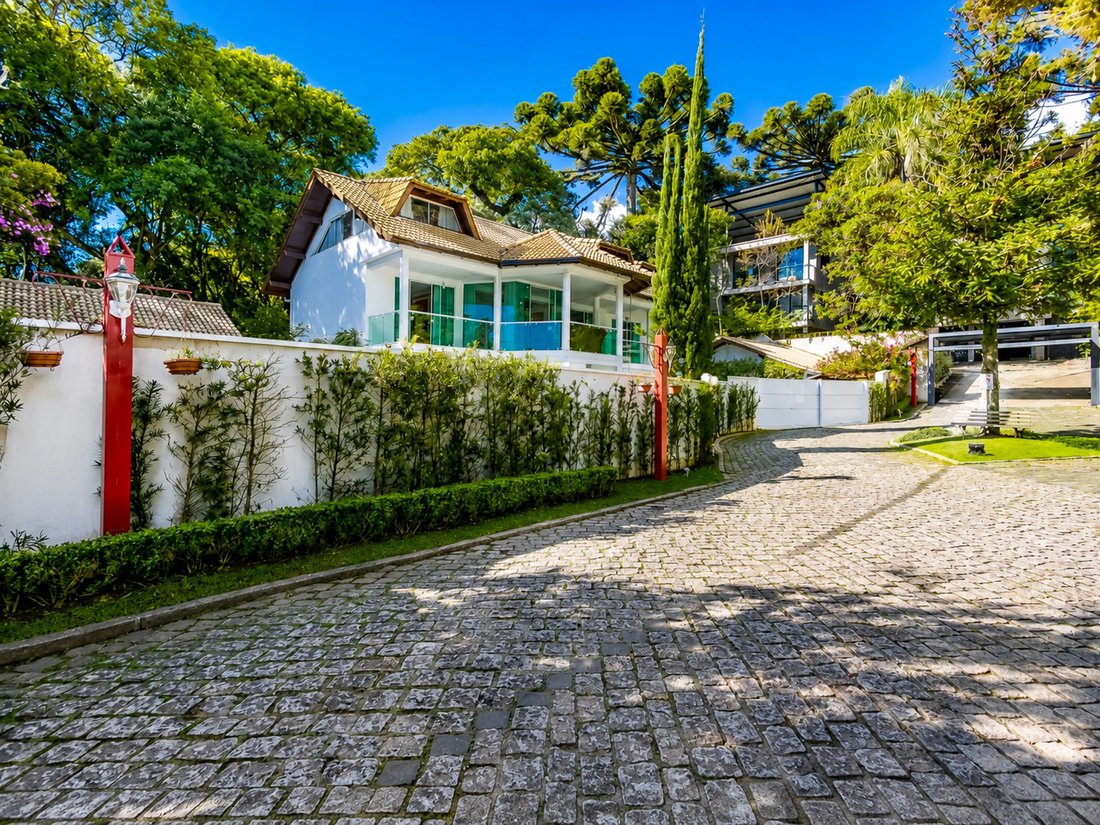 House in Curitiba, State of Paraná, Brazil 5 - 18220690