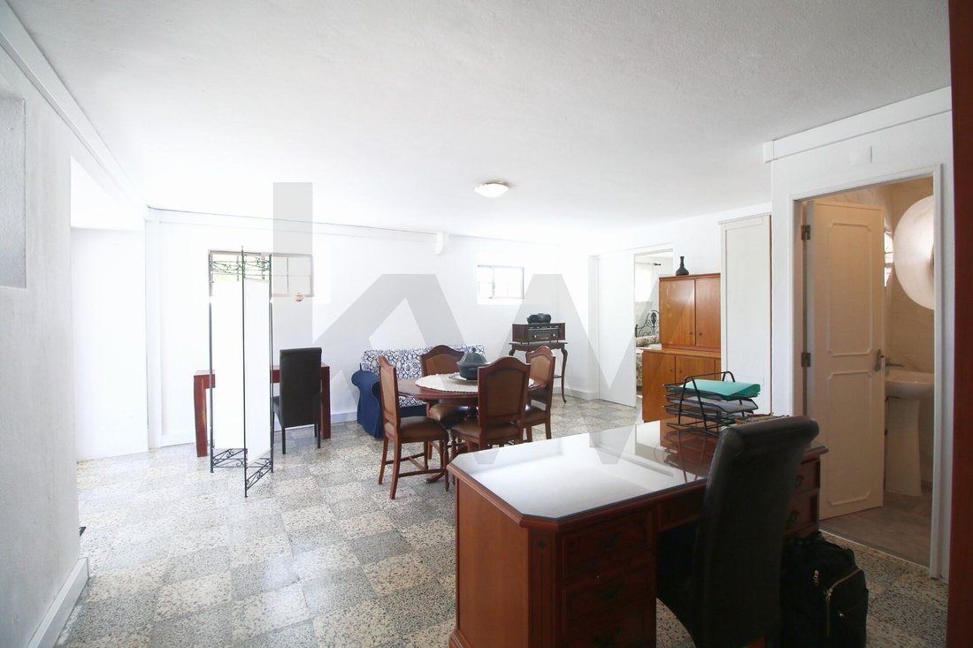 Townhouse in Alenquer (Santo Estevao e Triana), Lisbon, Portugal 4 - 18187282