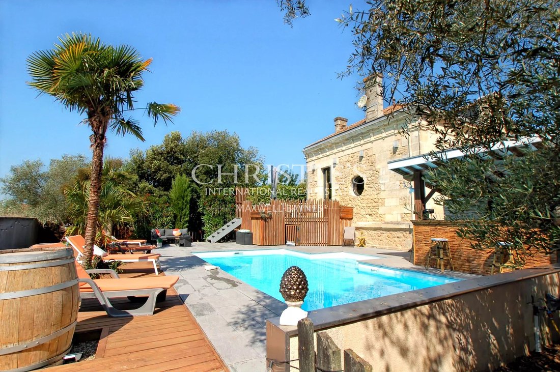 House in Saint-Ciers-de-Canesse, Nouvelle-Aquitaine, France 1 - 18220762