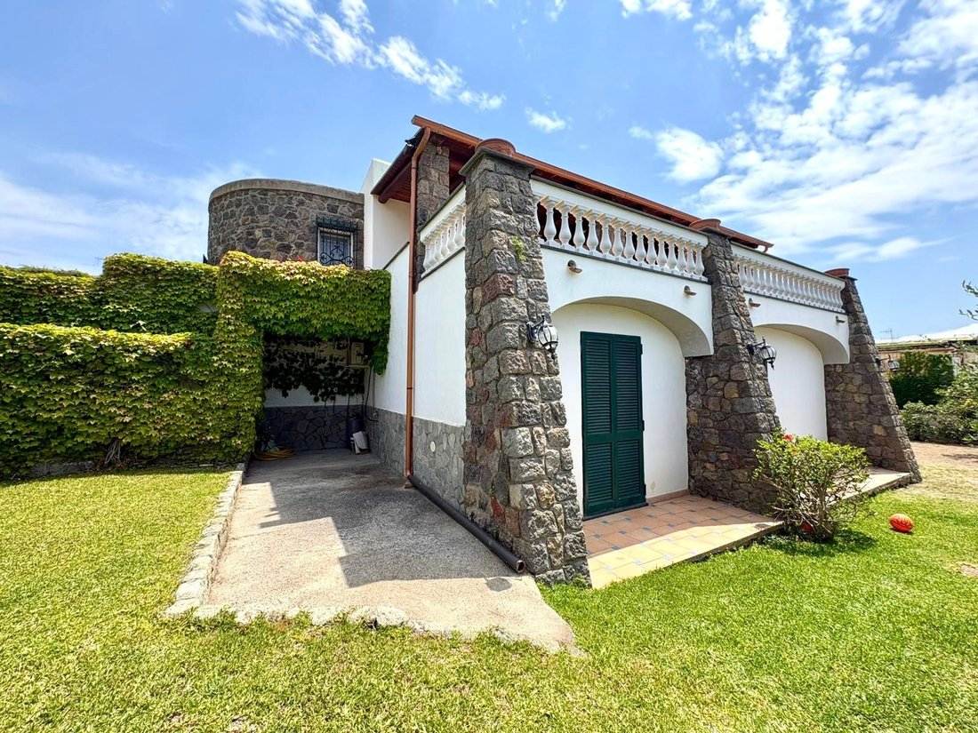 Villa in Forio, Campania, Italy 1 - 18220776