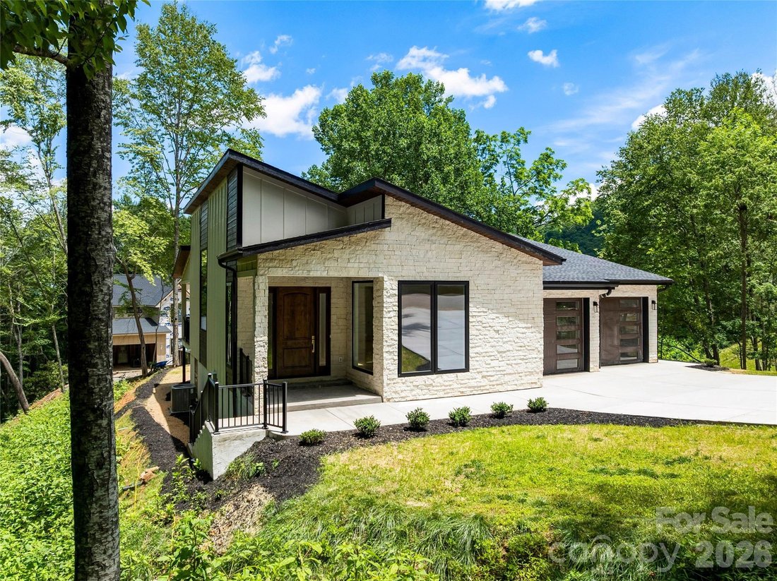 House in Leicester, North Carolina, United States 1 - 18220824