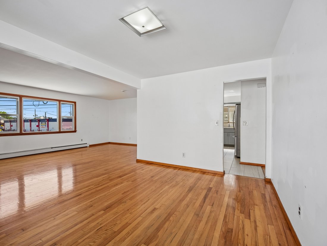 Apartment in Saddle Brook, New Jersey, United States 4 - 18220652