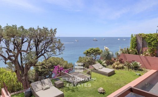 Villa in Cabbe-Saint Roman, Roquebrune-Cap-Martin, France 1