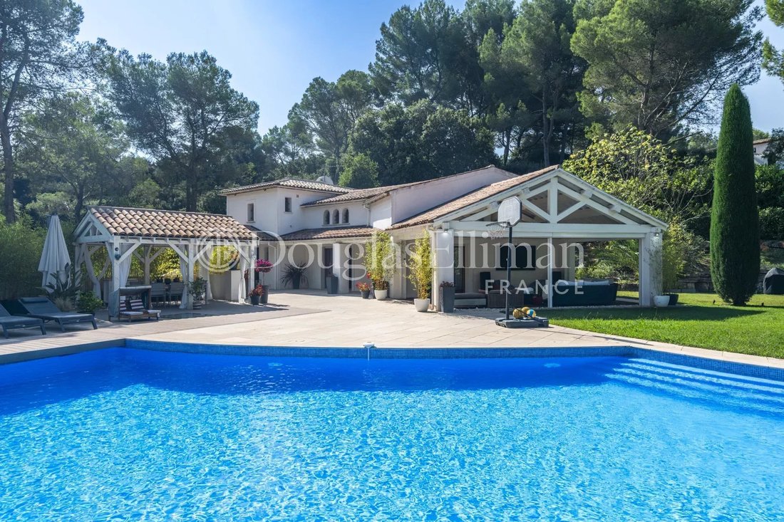 Villa in Mougins, Provence-Alpes-Côte d'Azur, France 4 - 14656987