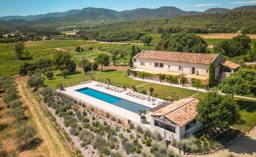 House in La Bastide-des-Jourdans, Provence-Alpes-Côte d'Azur, France 1