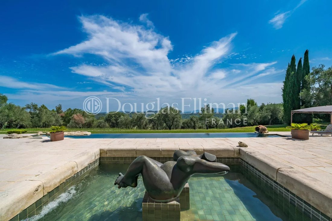 Villa in Châteauneuf-Grasse, Provence-Alpes-Côte d'Azur, France 2 - 14021002