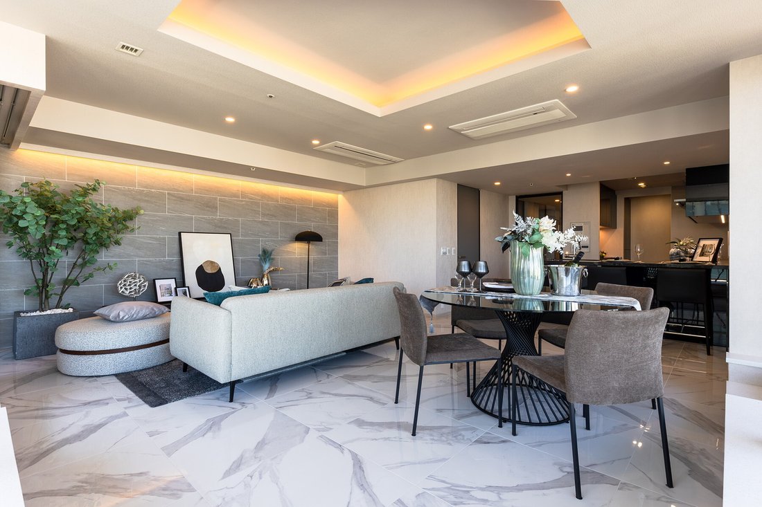 Condo in Chiyoda City, Tokyo, Japan 2 - 18220653