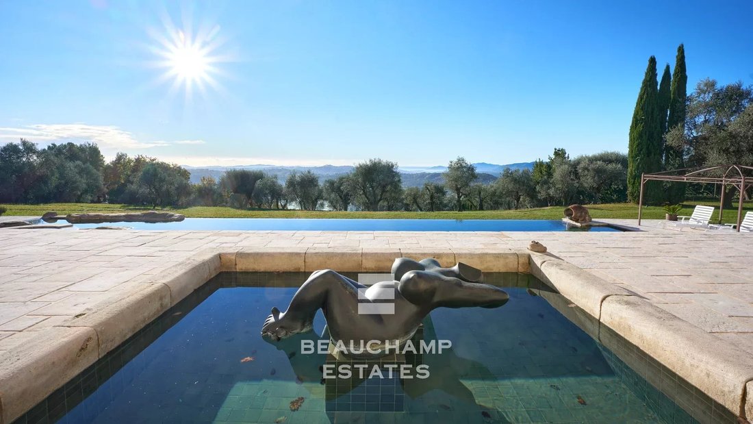 Villa in Châteauneuf-Grasse, Provence-Alpes-Côte d'Azur, France 5 - 12711644
