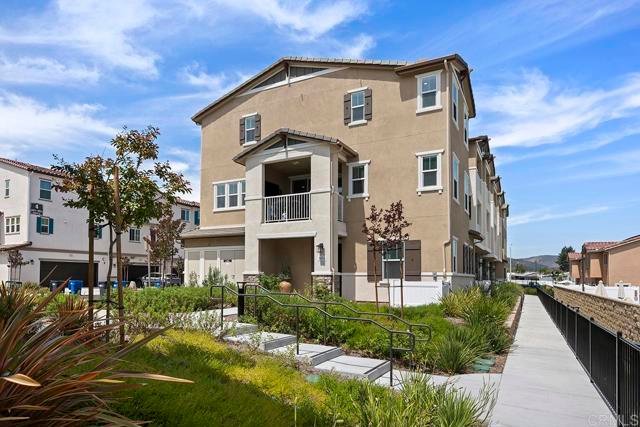 Condo in Santee, California, United States 3 - 18221501