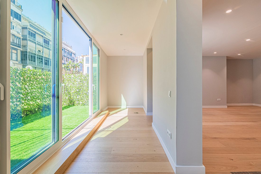 Apartment in Eixample, Barcelona, Spain 2 - 16944610