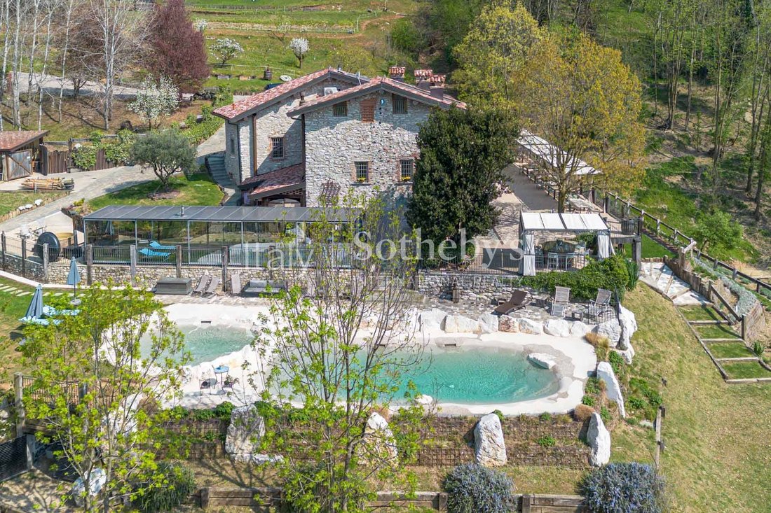 House in Alzano Lombardo, Lombardy, Italy 2 - 18221343