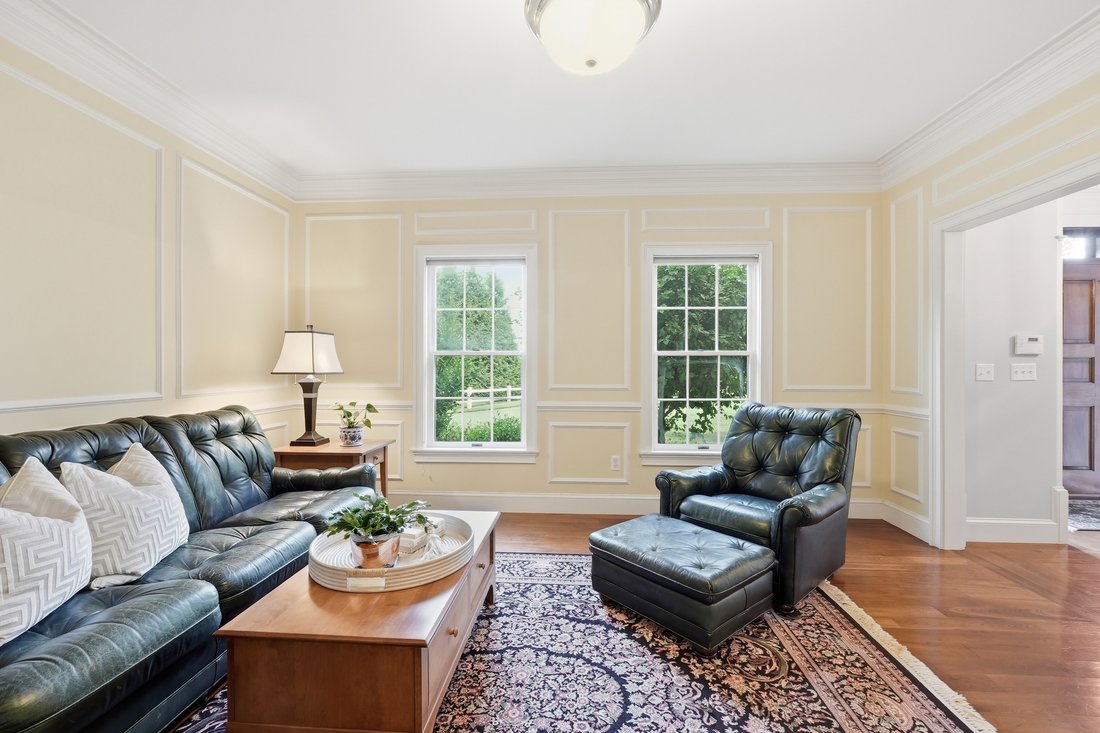 House in Westborough, Massachusetts, United States 5 - 18221541
