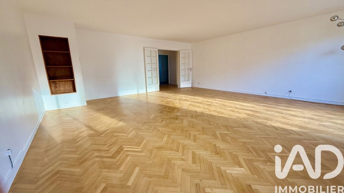 Apartment in Gambetta, Courbevoie, France 5 - 18223099
