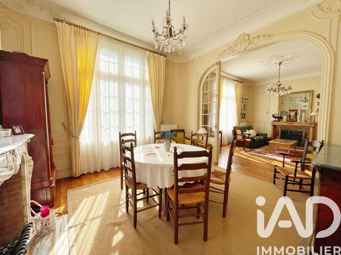 House in Compiegne, Hauts-de-France, France 5 - 18221834