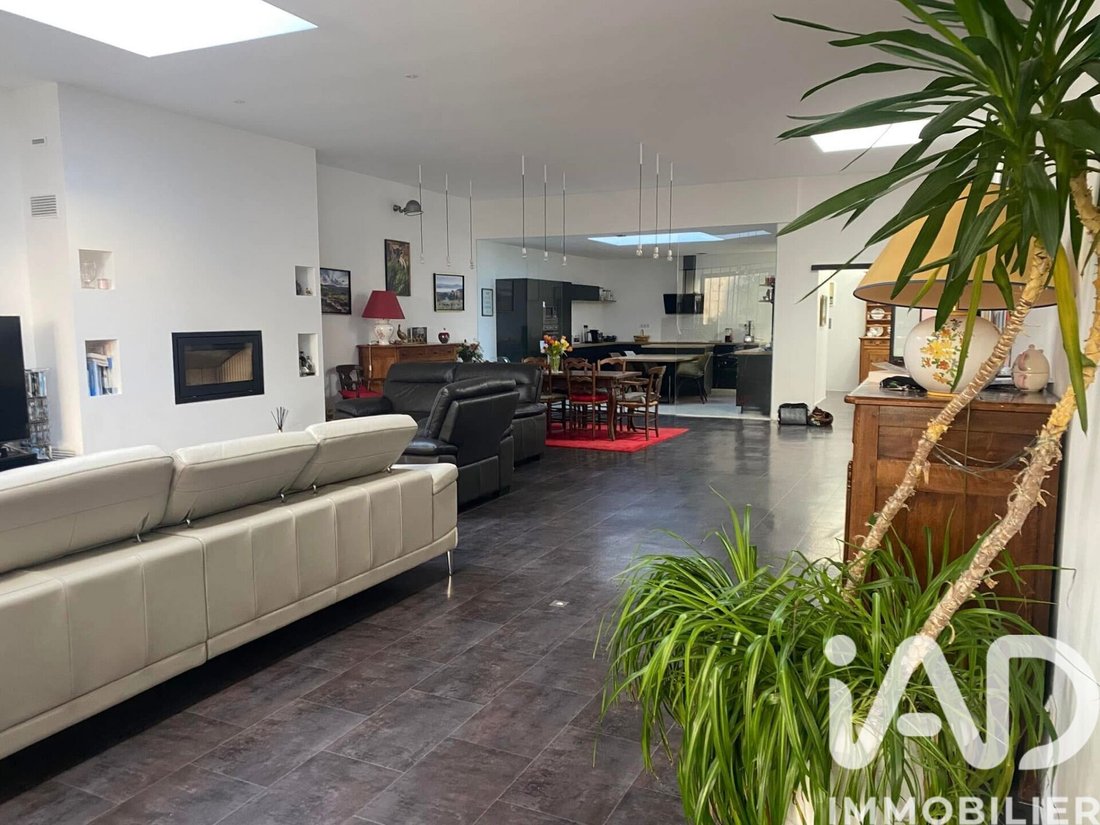 House in Centre Ville Nord, Rochefort, France 2 - 18222316