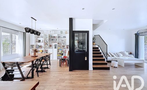 House in Le Plessis-Trévise, Ile-de-France, France 1