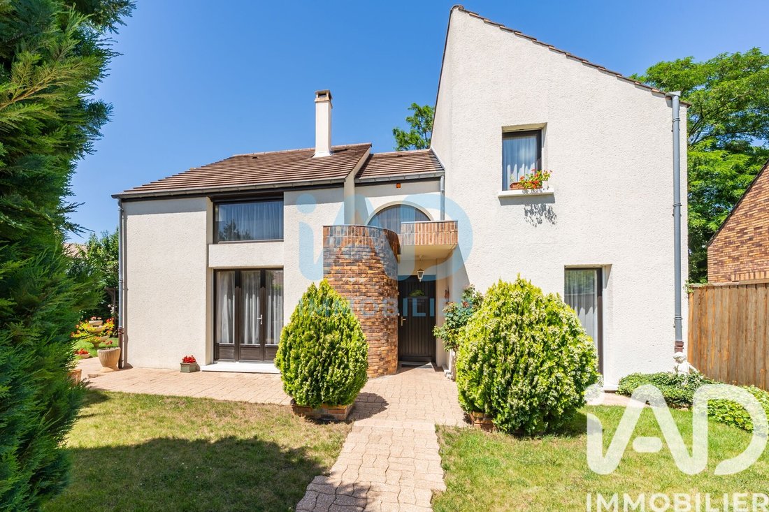 House in Combs-la-Ville, Ile-de-France, France 1 - 18221792