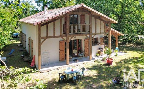 House in Saint-Michel-Escalus, Nouvelle-Aquitaine, France 1