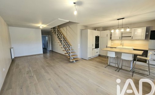 Apartment in La Faisanderie, L'Isle-Adam, France 1