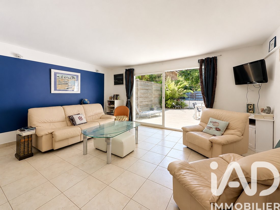 House in Saint-Cyr-sur-Mer, Provence-Alpes-Côte d'Azur, France 5 - 18065312