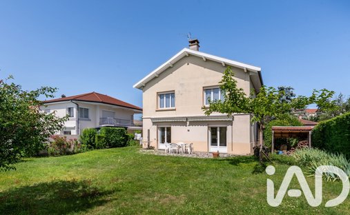 House in Bron, Auvergne-Rhône-Alpes, France 1