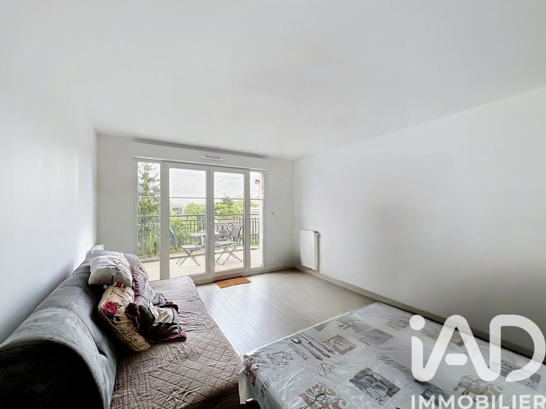Apartment in Jean Jaures, Le Plessis-Robinson, France 3 - 18222688