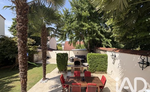 House in Centre Ville, Valenton, France 1
