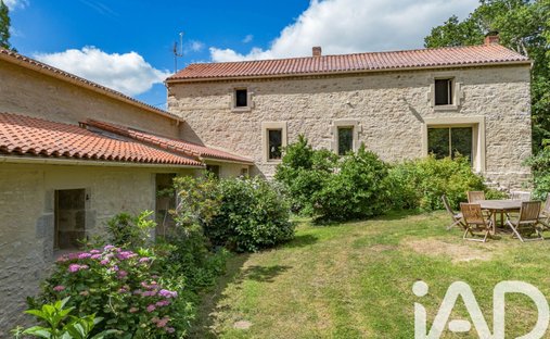 House in Palluau, Pays de la Loire, France 1
