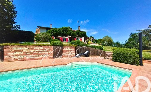 House in Montesquieu-Volvestre, Occitania, France 1