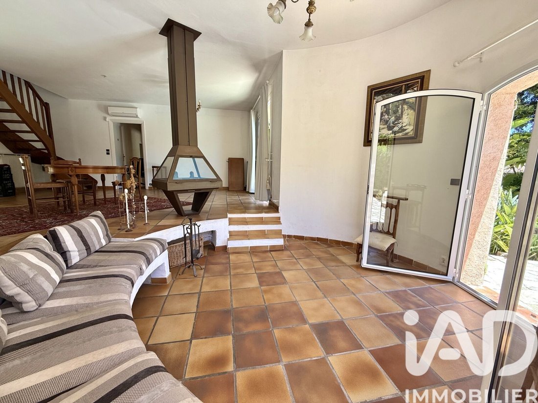 House in Beaucours-La Gorguette-La Morvenede, Sanary-sur-Mer, France 4 - 18221568