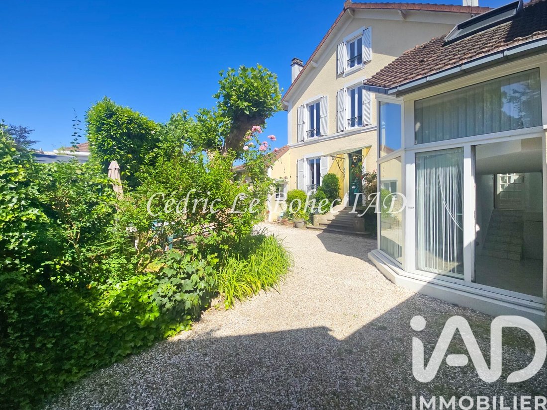 House in Beauchamp, Ile-de-France, France 1 - 18221745