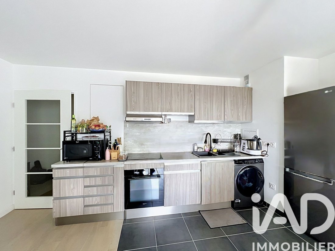 Apartment in Jean Jaures, Le Plessis-Robinson, France 4 - 18222688