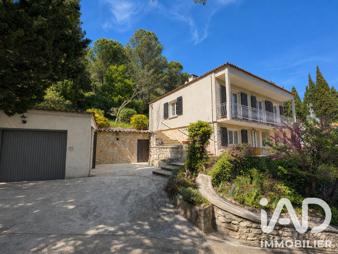 House in Carnoux-en-Provence, Provence-Alpes-Côte d'Azur, France 1 - 17836333
