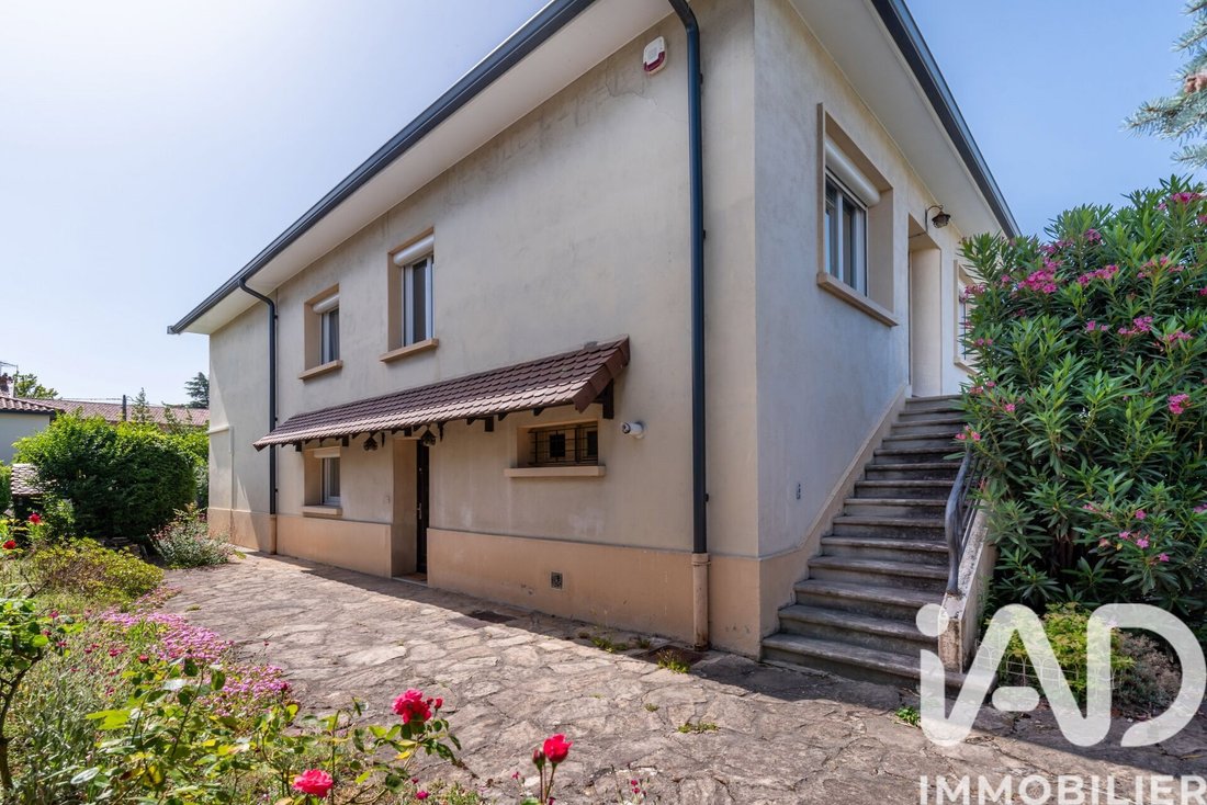 House in Bron, Auvergne-Rhône-Alpes, France 3 - 18222408