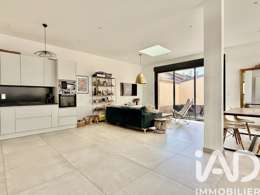 Apartment in Nogent-sur-Marne, Ile-de-France, France 2 - 18221754