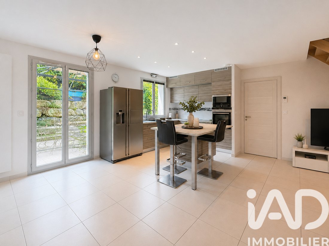 House in Divonne-les-Bains, Auvergne-Rhône-Alpes, France 2 - 18222186