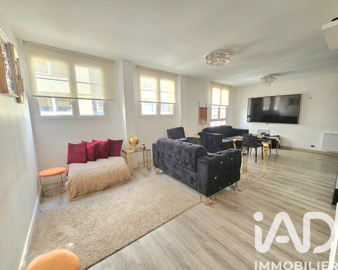 Apartment in Centre Ville, Clichy, France 1 - 18221668