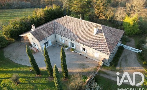 House in Ordan-Larroque, Occitania, France 1