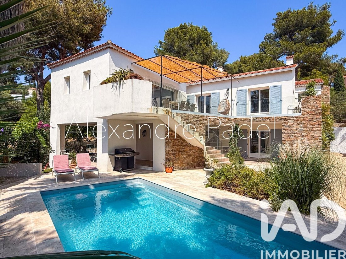 House in Carqueiranne, Provence-Alpes-Côte d'Azur, France 1 - 18221694