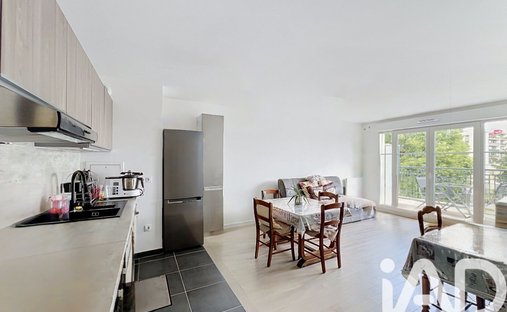 Apartment in Jean Jaures, Le Plessis-Robinson, France 1