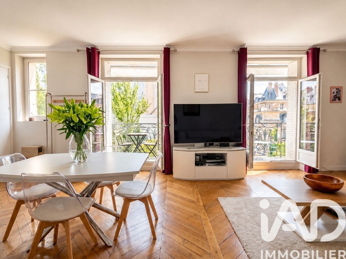 Apartment in Saint Thomas d'Aquin, Paris 7e Arrondissement, Paris 1 - 18221606