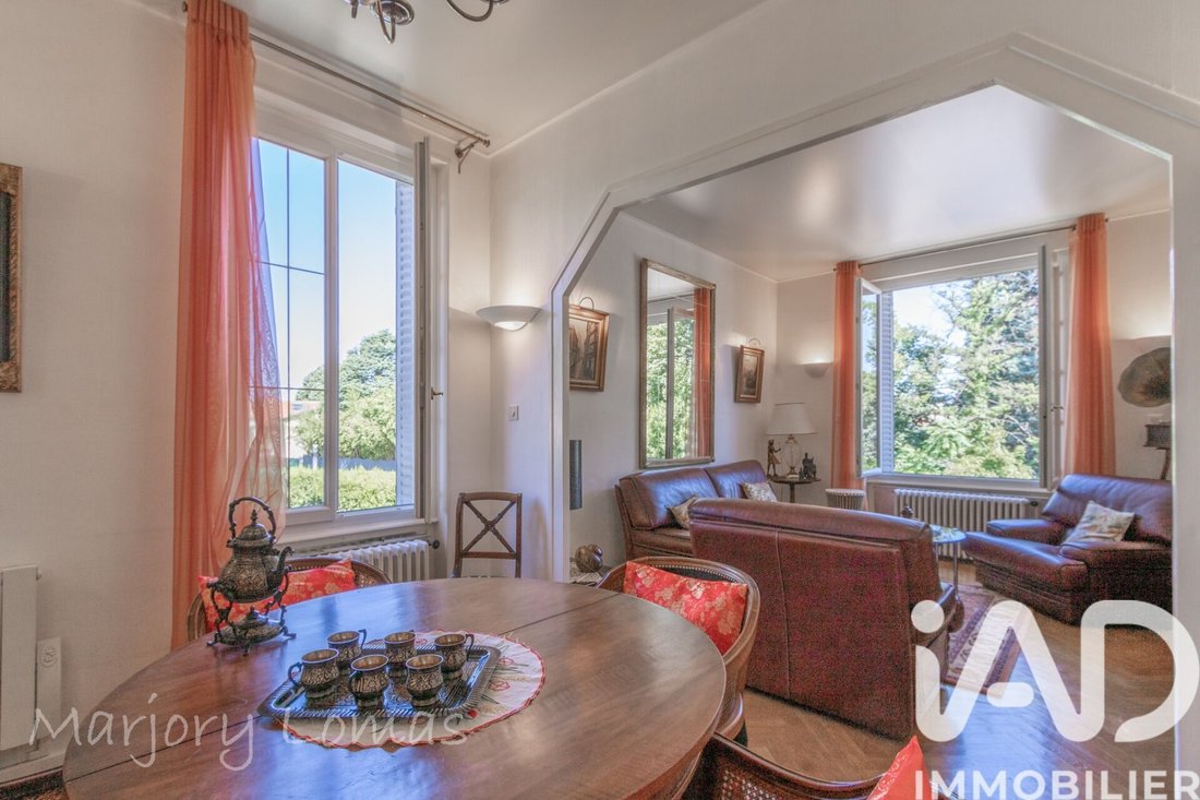 House in Bron, Auvergne-Rhône-Alpes, France 1 - 18222810