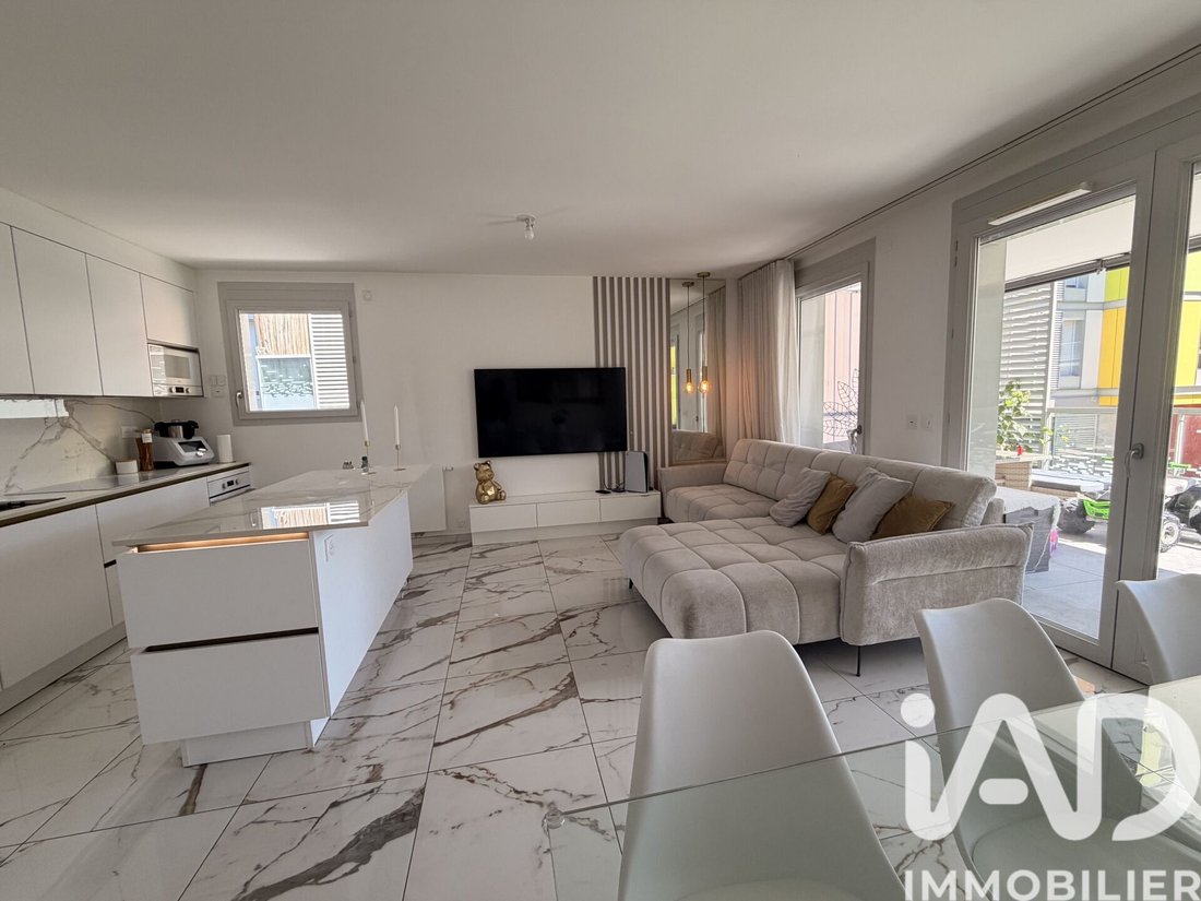 Apartment in Est, Saint-Genis-Pouilly, France 5 - 18221829