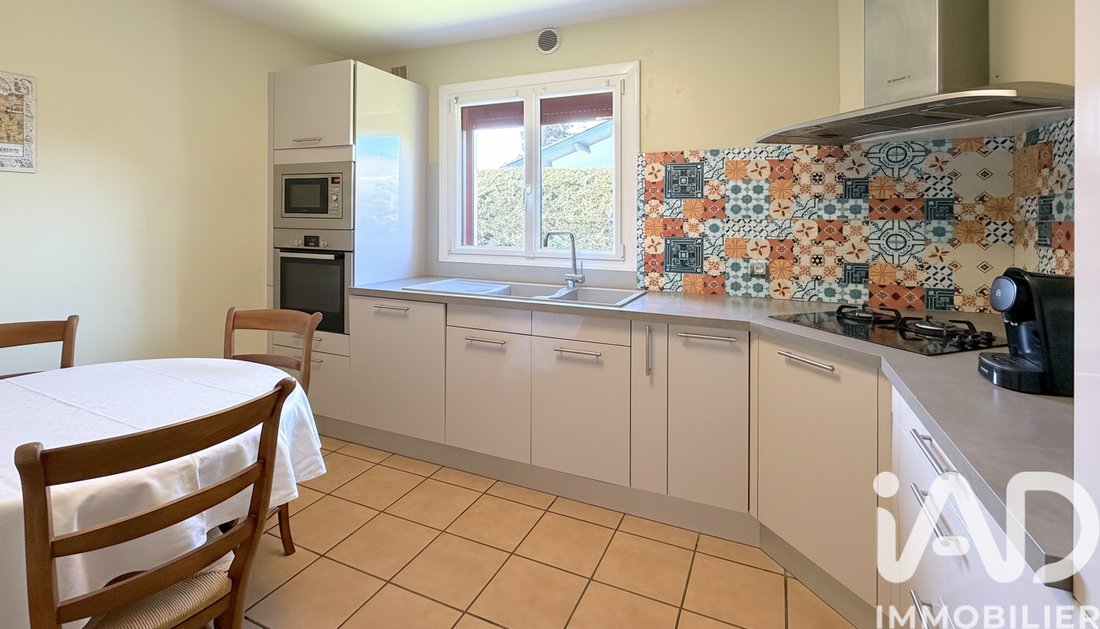 House in Saint-Pierre-d'Irube, Nouvelle-Aquitaine, France 3 - 17650422