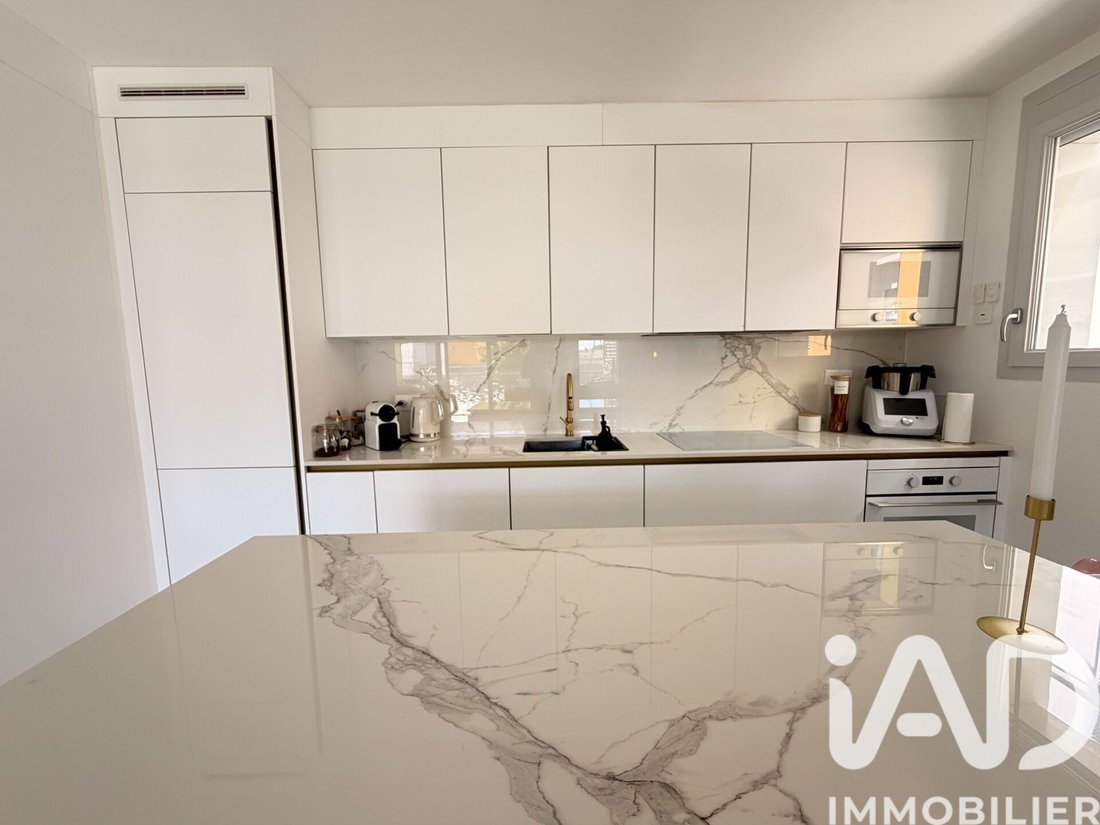 Apartment in Est, Saint-Genis-Pouilly, France 4 - 18221829