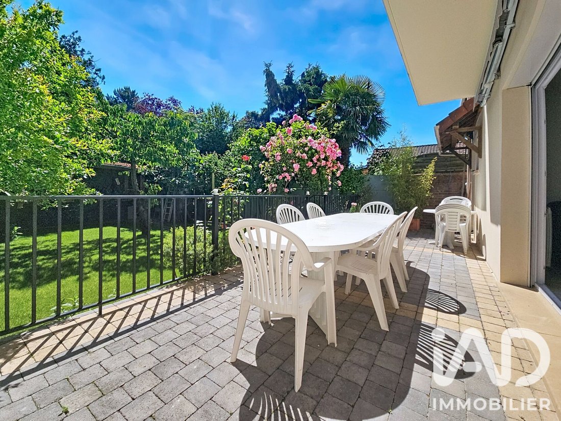 House in Arrondissement of Bobigny, Ile-de-France, France 4 - 17657869