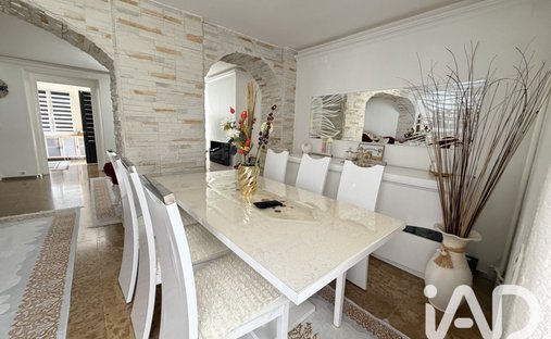Maison à Centre Ville, Valenton, France 1