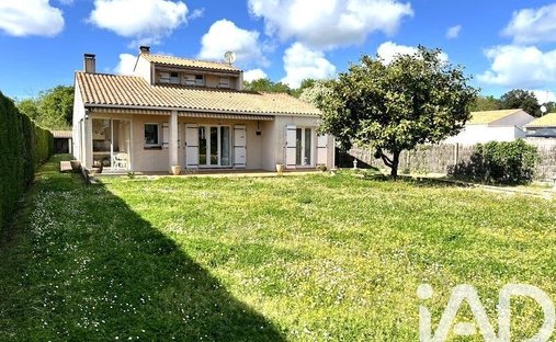 Casa a Dolus-d'Oléron, Nuova Aquitania, Francia 1