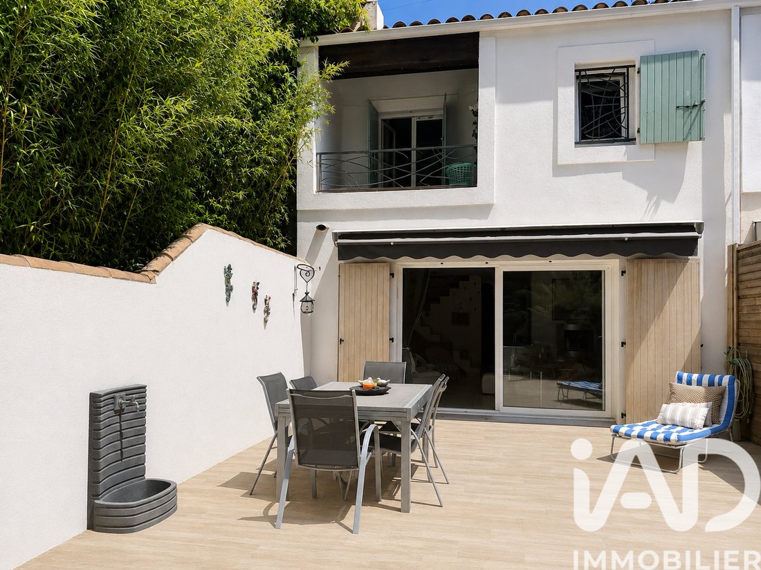 House in Saint-Cyr-sur-Mer, Provence-Alpes-Côte d'Azur, France 3 - 18065312